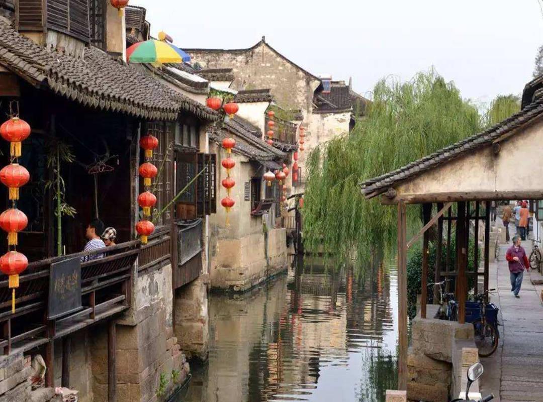 儿子再小也是个男人，捏住男性的几个弱点，对付他还不是手拿把掐